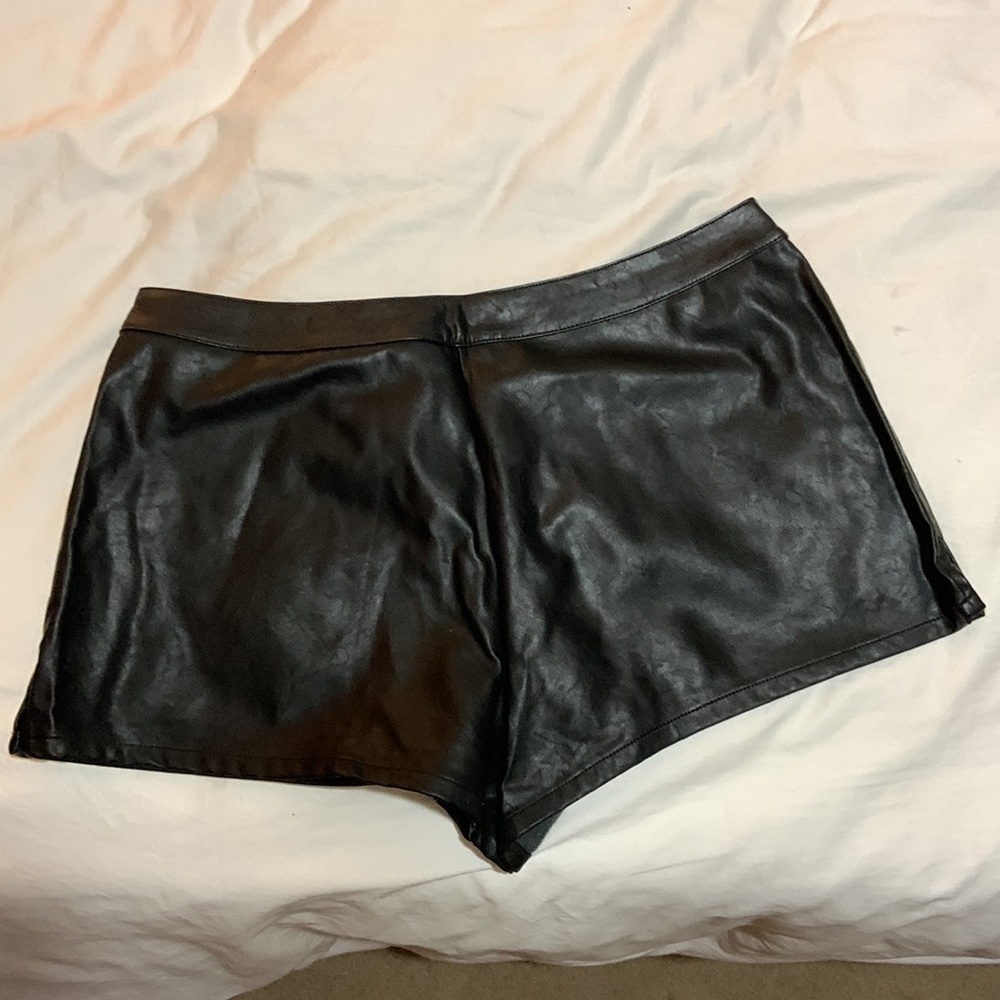VS Black “Leather” shorts. Size M - Picture 2 of 4